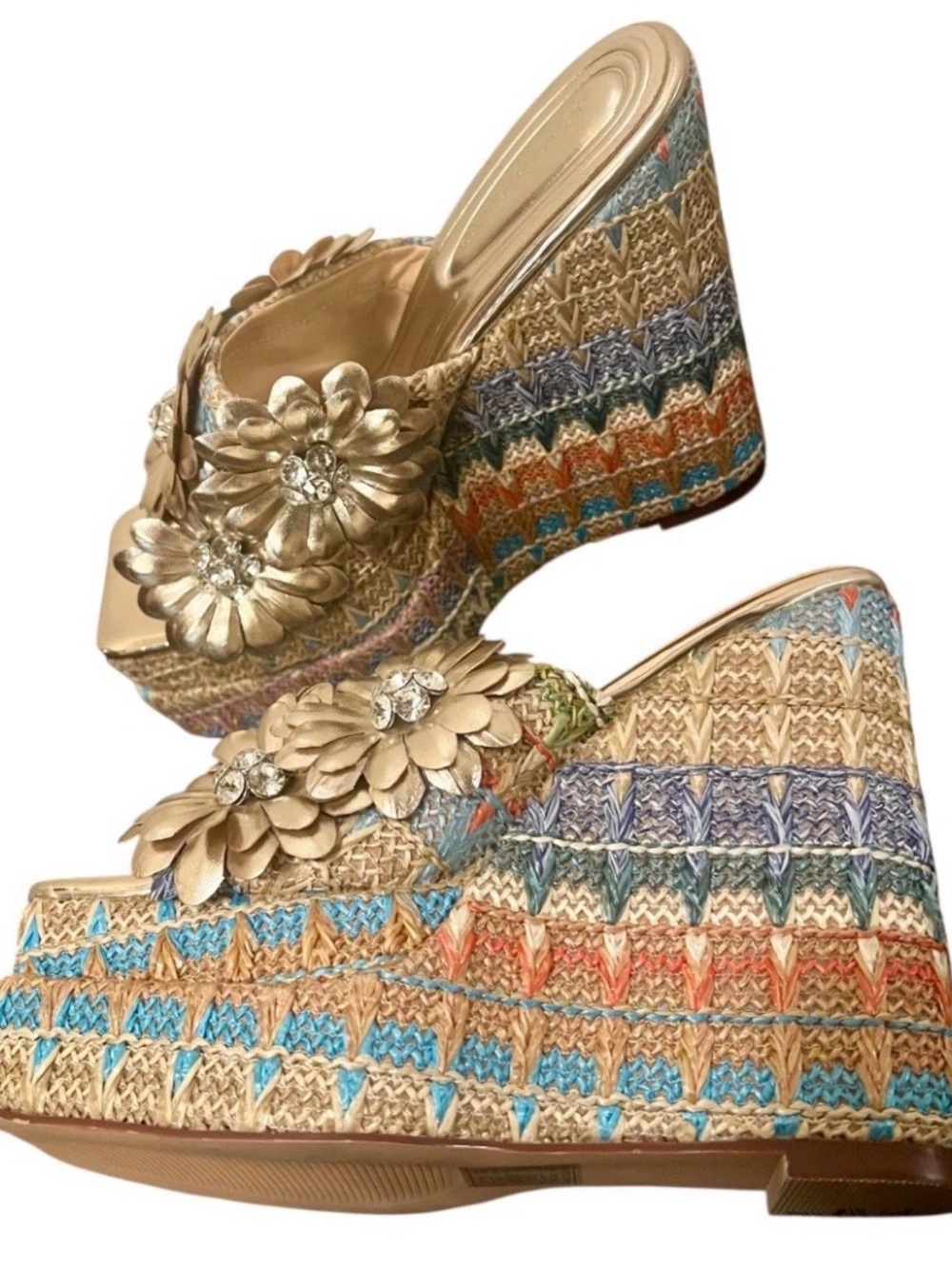 Gold Floral Embellished Wedge Sandals - Women - Picture 5 of 7